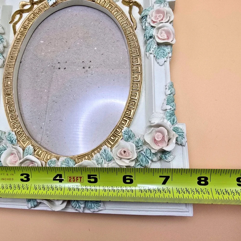 Vintage(1970-1999)Era Ornate Rose Photo Frame Oval‎ Tabletop Display Cottagecore